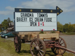 Grandma Tommy's Country Store Sign